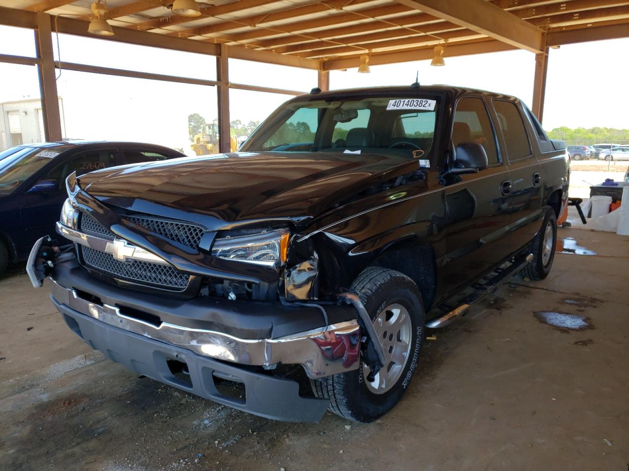 Photo 2 from auction – 2004 CHEVROLET AVALANCHE with VIN 3GNEK12T74G130993