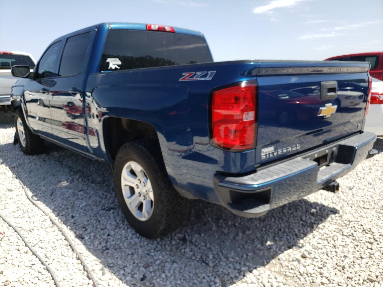 Photo 3 from auction – 2017 CHEVROLET SILVERADO with VIN 3GCUKREC3HG256496