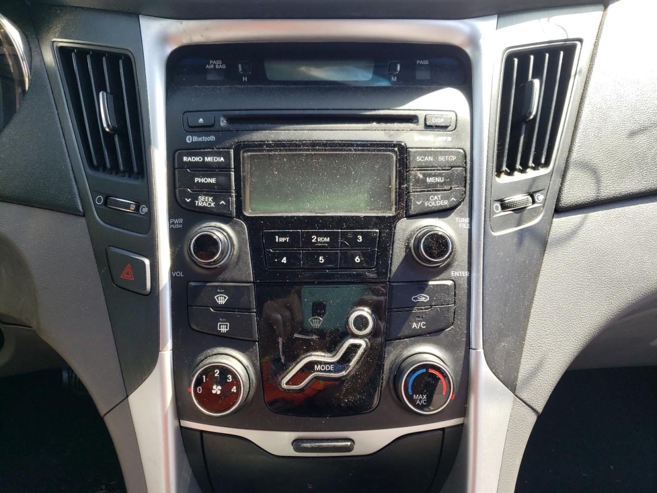 Photo 9 from auction – 2013 HYUNDAI SONATA GLS with VIN 5NPEB4AC6DH621395