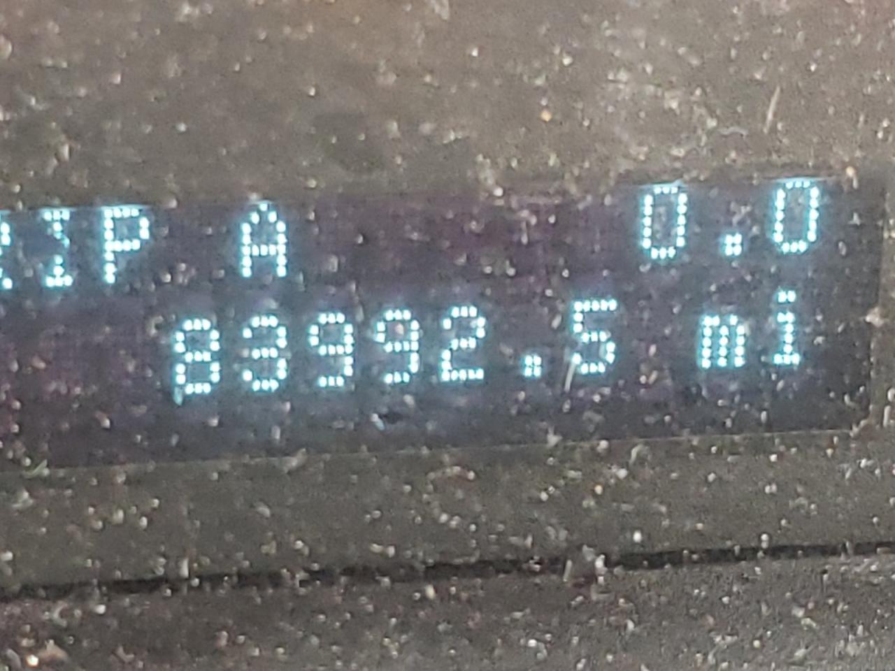 Photo 8 from auction – 2011 FORD ESCAPE LIM with VIN 1FMCU0EG6BKB98464