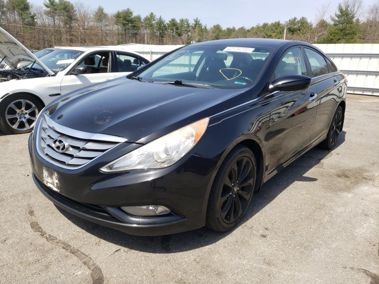 Photo 2 from auction – 2011 HYUNDAI SONATA SE with VIN 5NPEC4AB8BH270572
