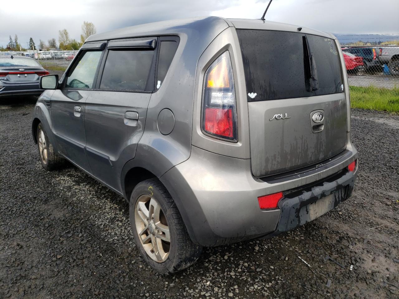 Photo 3 from auction – 2010 KIA SOUL + with VIN KNDJT2A26A7038395