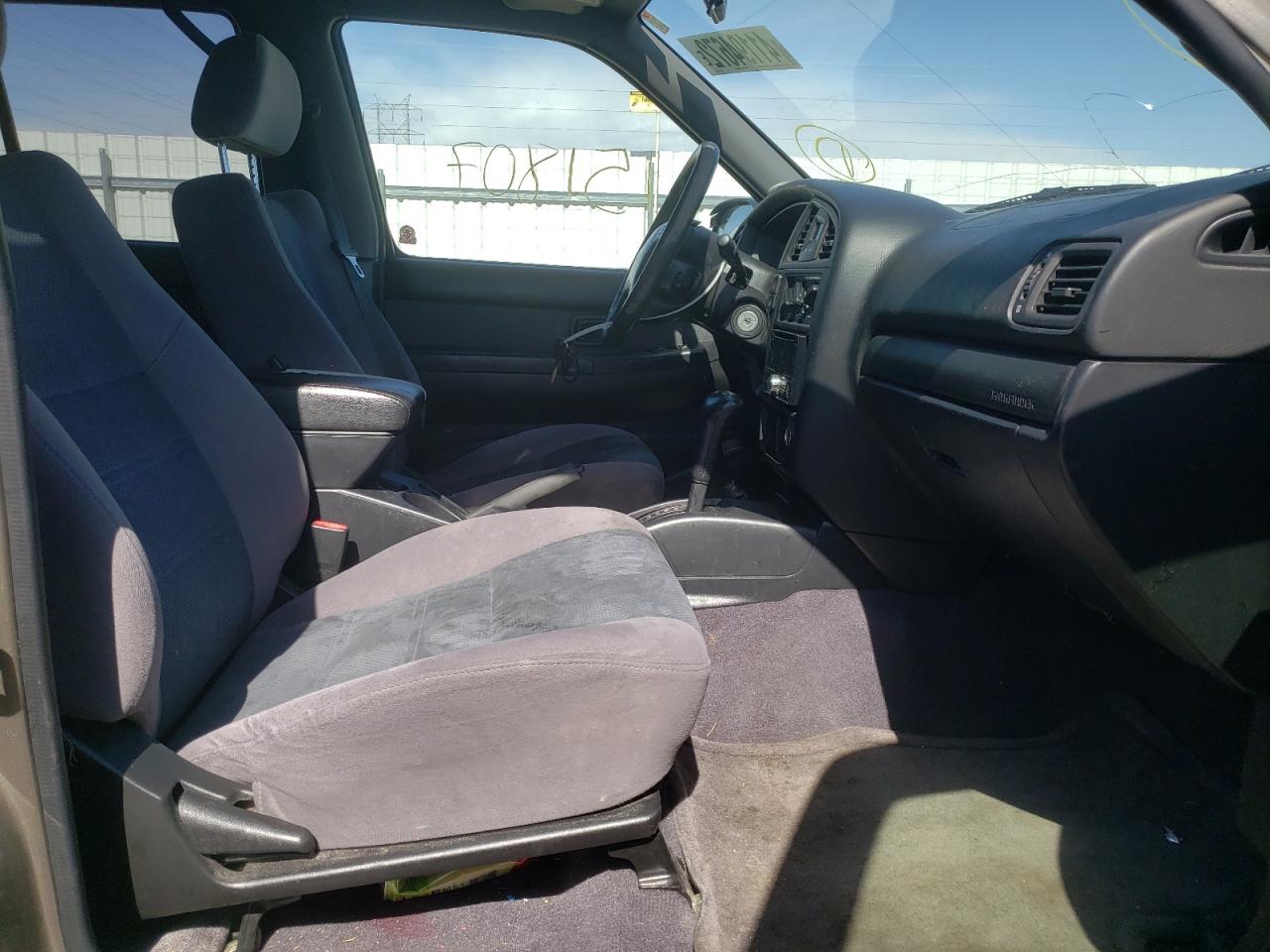 Photo 5 from auction – 2001 NISSAN PATHFINDER with VIN JN8DR09Y21W607780