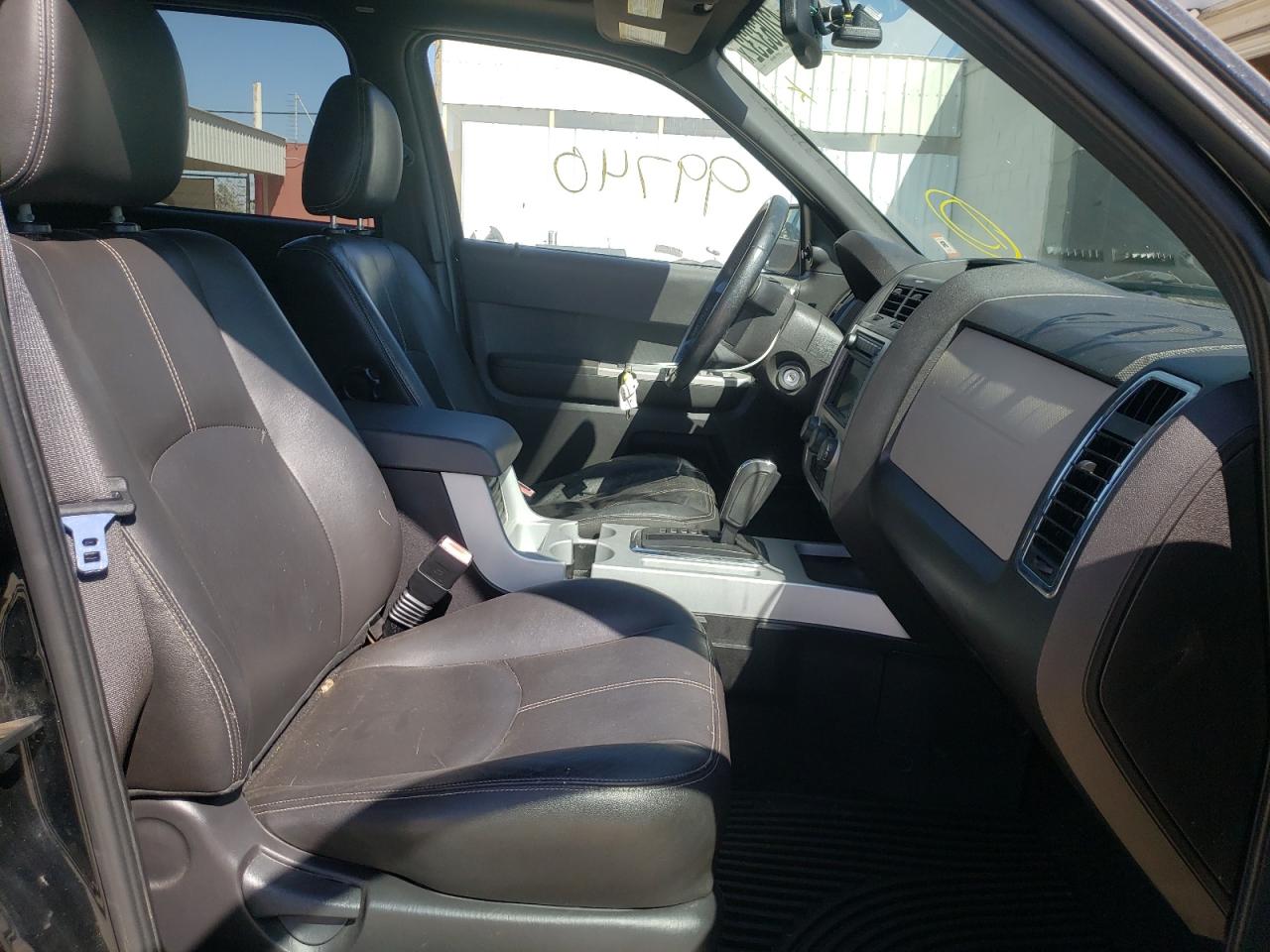 Photo 5 from auction – 2008 MERCURY MARINER with VIN 4M2CU97178KJ08548
