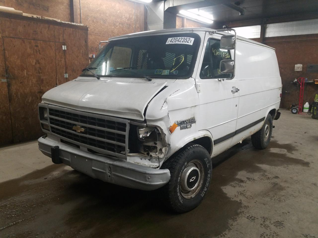 Photo 2 from auction – 1994 CHEVROLET G20 with VIN 1GCEG25Z5RF176038