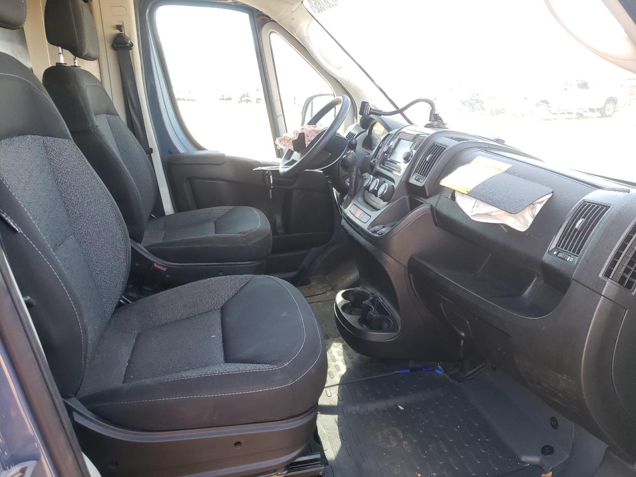 Photo 5 from auction – 2019 RAM PROMASTER with VIN 3C6URVJG2KE548759