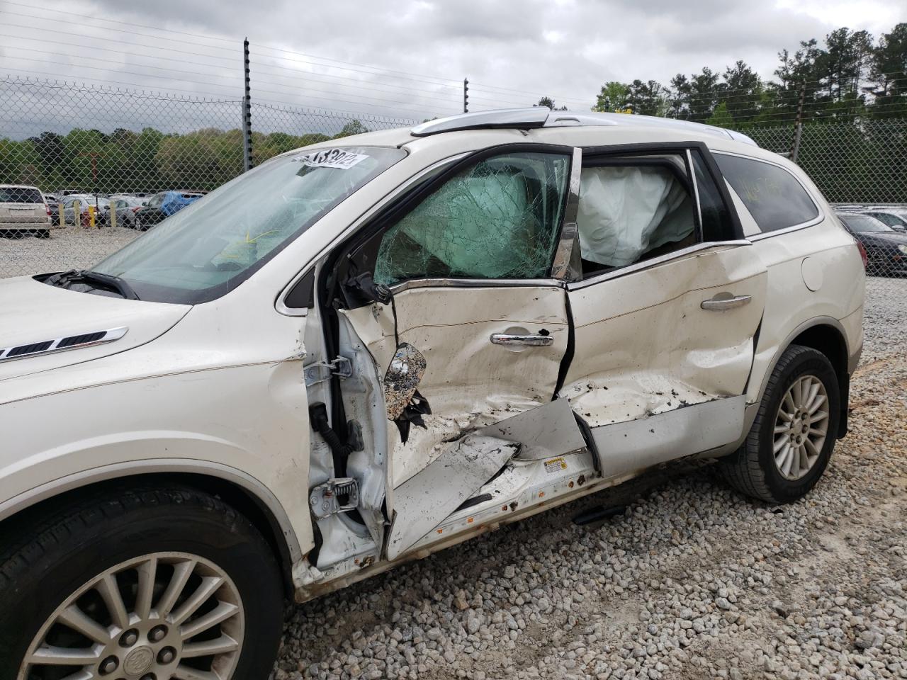 Фото 9 с аукциона – 2010 BUICK ENCLAVE CX с VIN 5GALRBEDXAJ259716