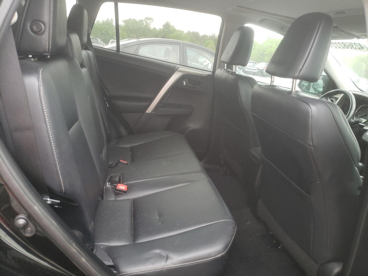 Photo 6 from auction – 2015 TOYOTA RAV4 LIMIT with VIN 2T3DFREV8FW277699