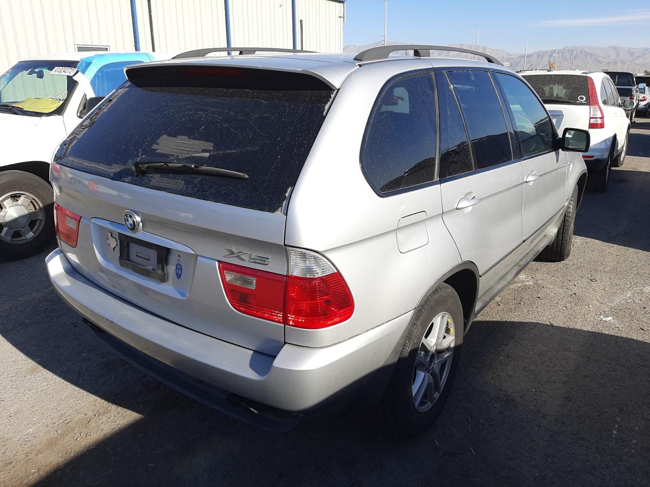 Photo 4 from auction – 2004 BMW X5 4.4I with VIN 5UXFB53524LV02519