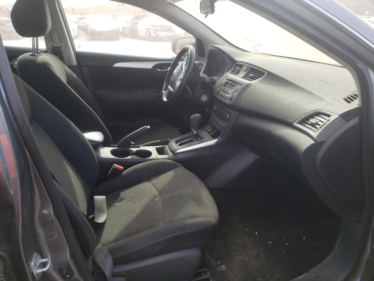 Photo 5 from auction – 2016 NISSAN SENTRA S with VIN 3N1AB7AP2GY253052