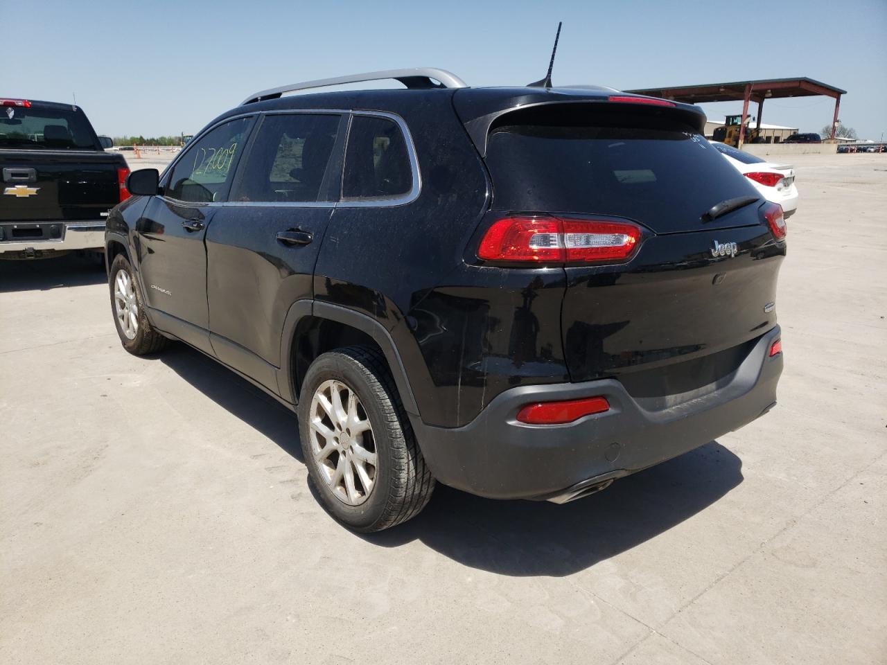Photo 3 from auction – 2018 JEEP CHEROKEE L with VIN 1C4PJLLX8JD518874
