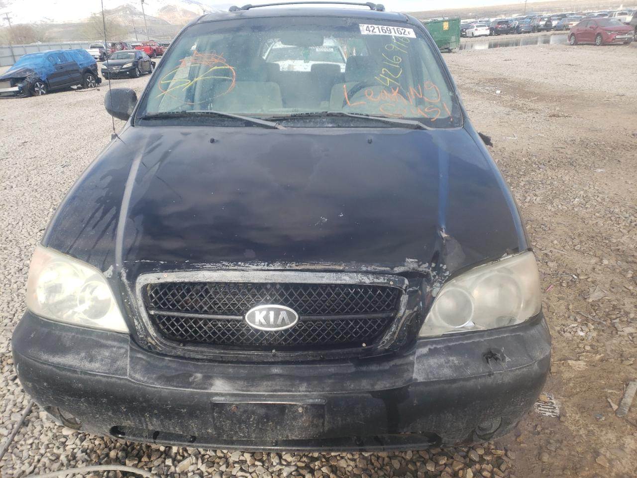 Photo 7 from auction – 2004 KIA SEDONA with VIN KNDUP131746572984