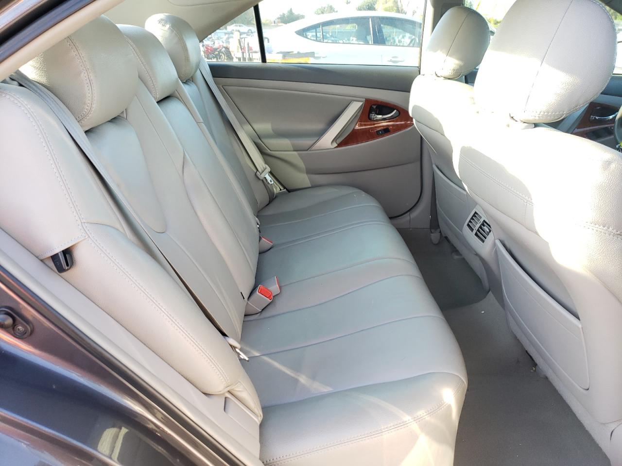 Photo 6 from auction – 2011 TOYOTA CAMRY BASE with VIN 4T4BF3EK9BR180904