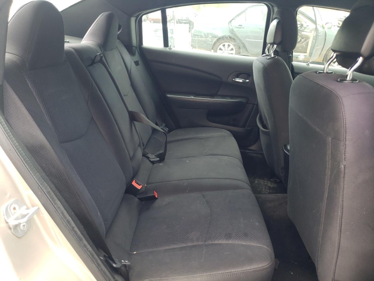 Photo 6 from auction – 2014 CHRYSLER 200 LX with VIN 1C3CCBAB9EN124105