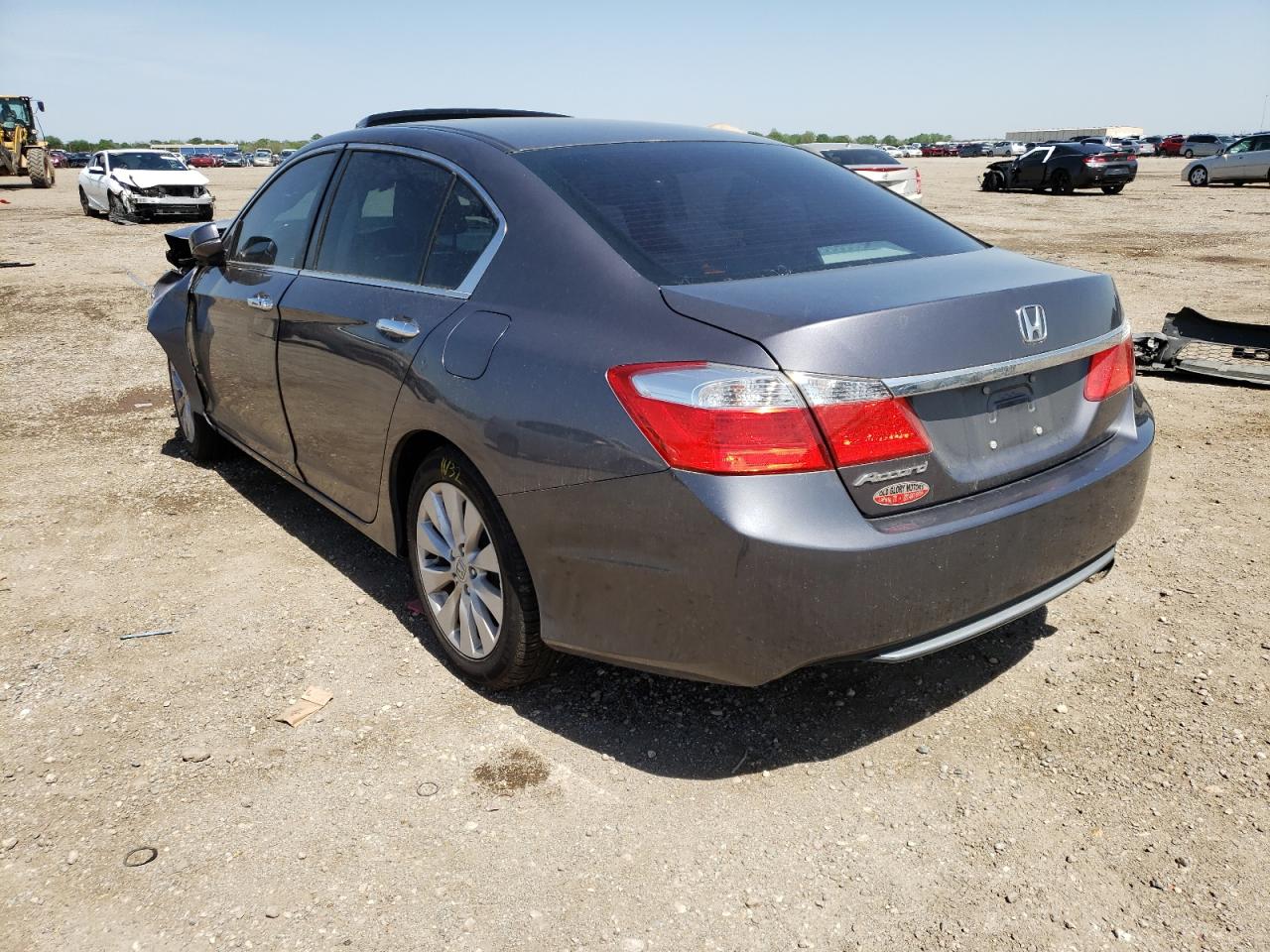 Photo 3 from auction – 2014 HONDA ACCORD EX with VIN 1HGCR2F73EA031801