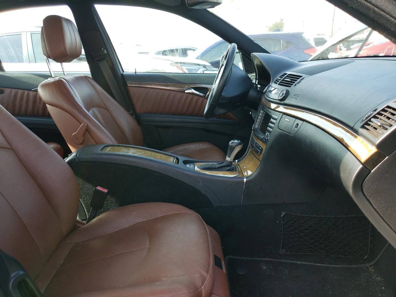 Photo 5 from auction – 2008 MERCEDES-BENZ E 550 with VIN WDBUF72XX8B232123