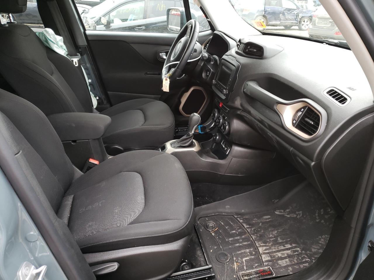 Photo 5 from auction – 2016 JEEP RENEGADE L with VIN ZACCJBBT9GPD12125