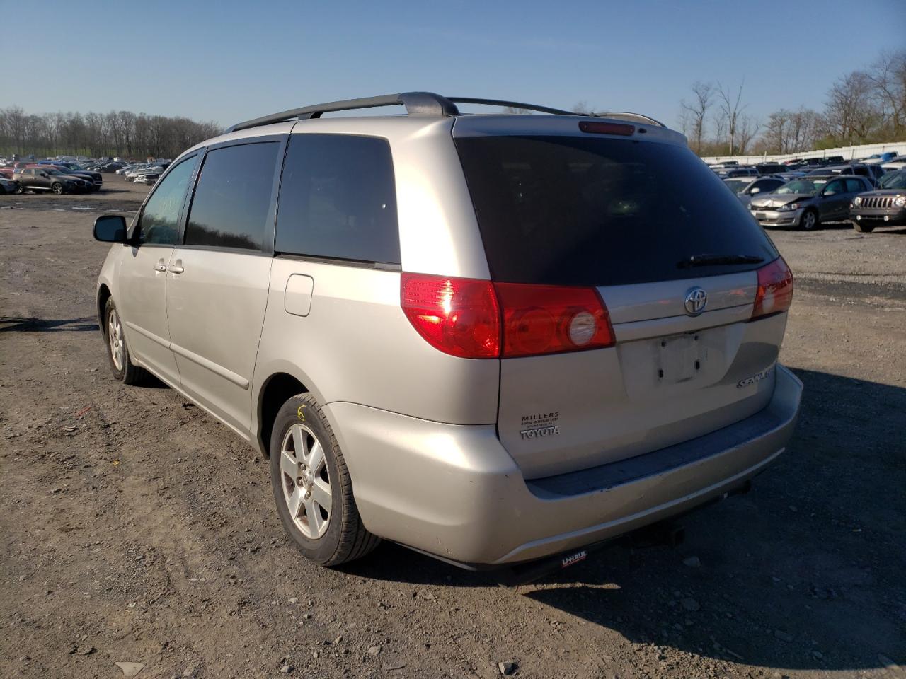 Photo 3 from auction – 2007 TOYOTA SIENNA CE with VIN 5TDZK23C87S082697