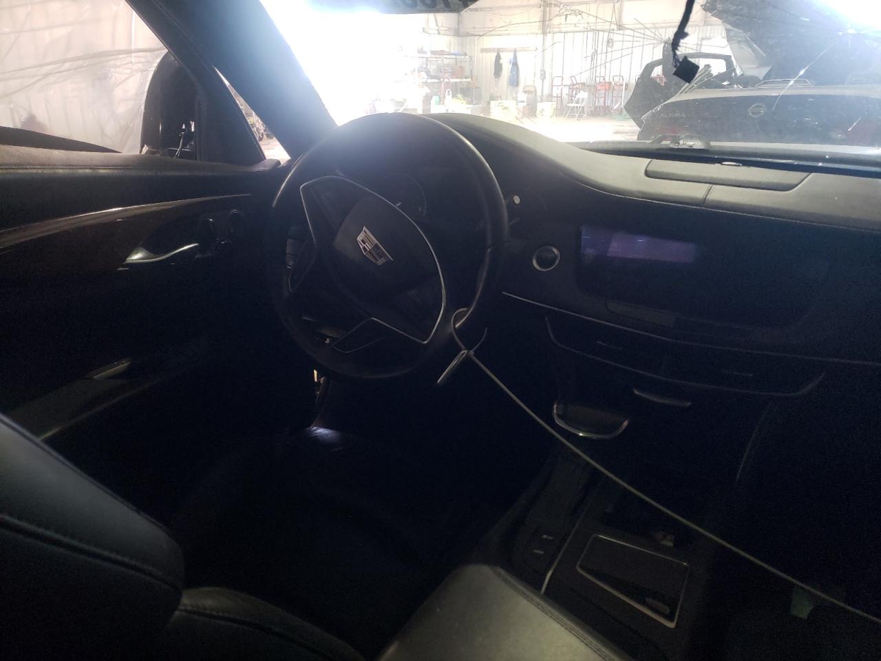 Photo 5 from auction – 2017 CADILLAC CT6 with VIN 1G6KB5RS9HU173754