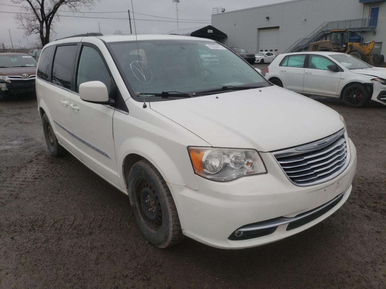 CHRYSLER TOWN & COU 2011 with VIN 2A4RR5DG4BR772876 - Photo from auction