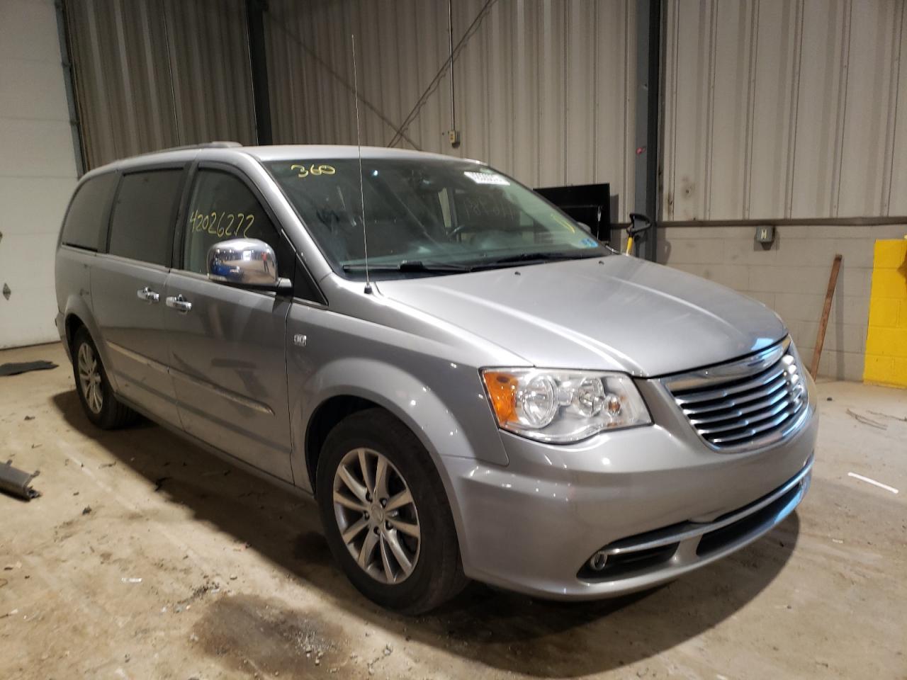 Photo 1 from auction – 2014 CHRYSLER TOWN & COU with VIN 2C4RC1CG4ER454634