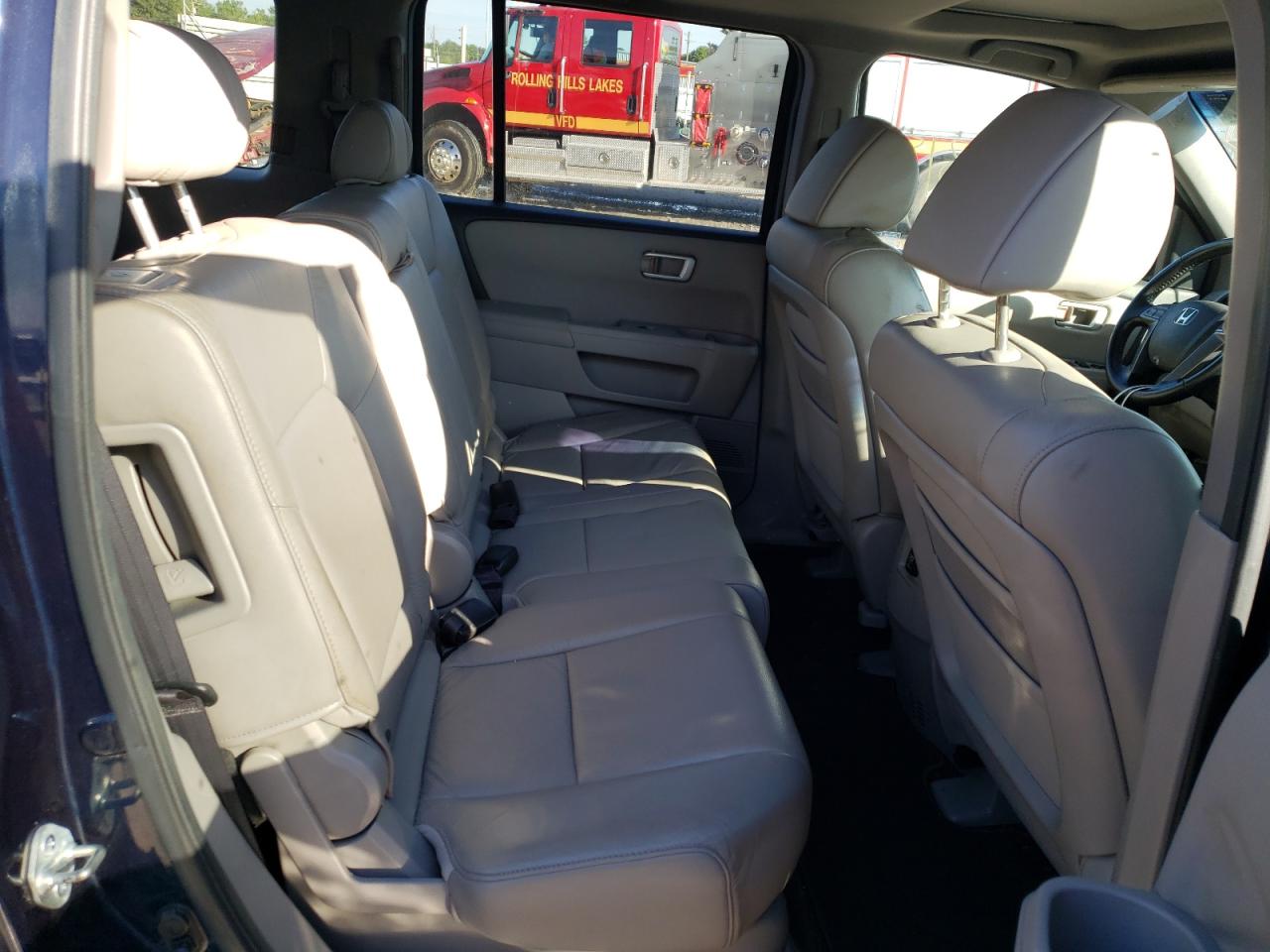 Photo 6 from auction – 2010 HONDA PILOT EXL with VIN 5FNYF3H59AB020396