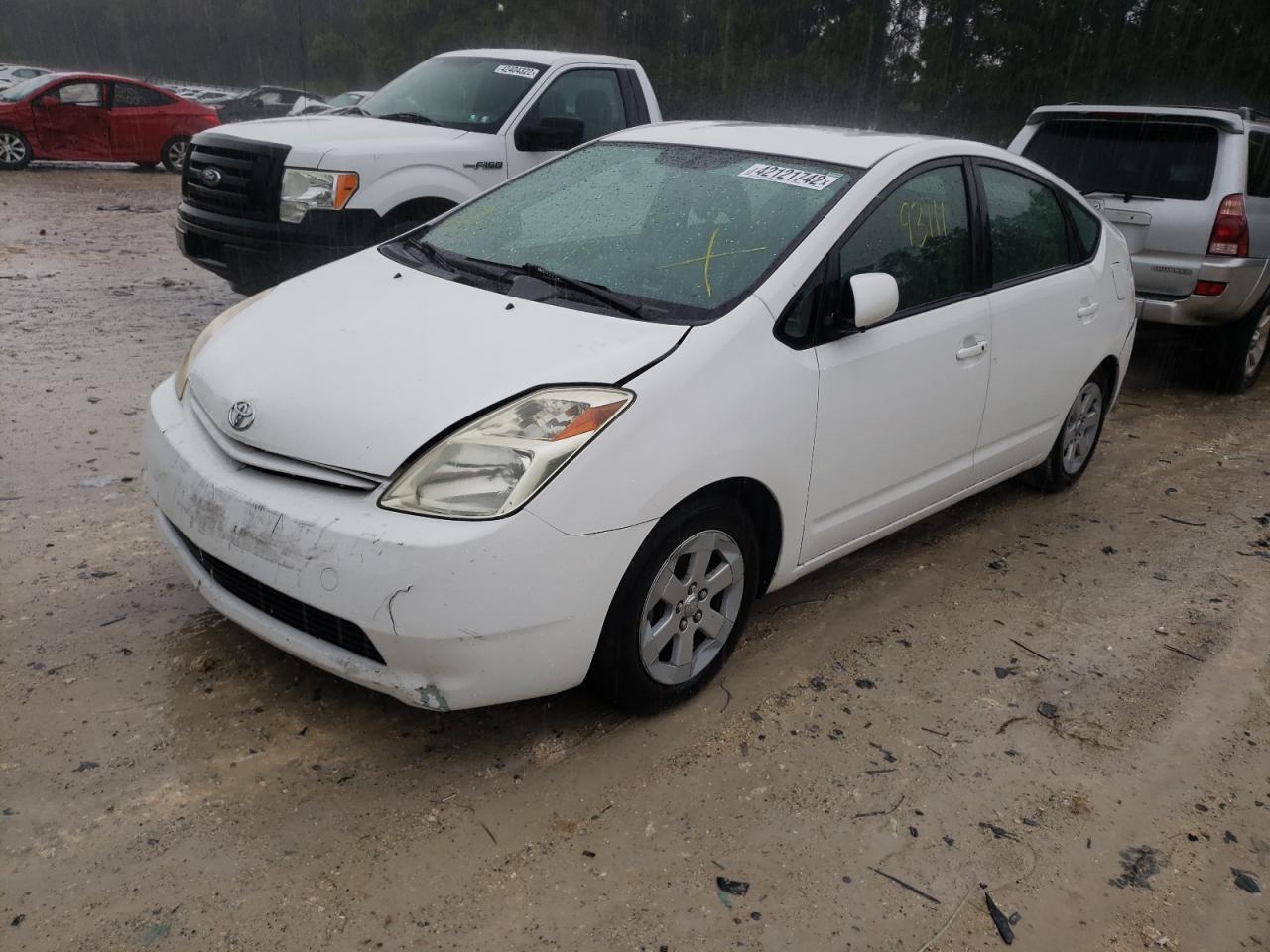 Photo 2 from auction – 2005 TOYOTA PRIUS with VIN JTDKB20U153067942
