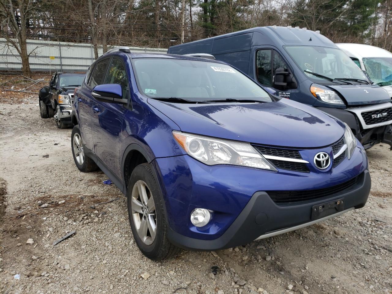 TOYOTA RAV4 XLE 2015 with VIN 2T3RFREV7FW348283 - Photo from auction