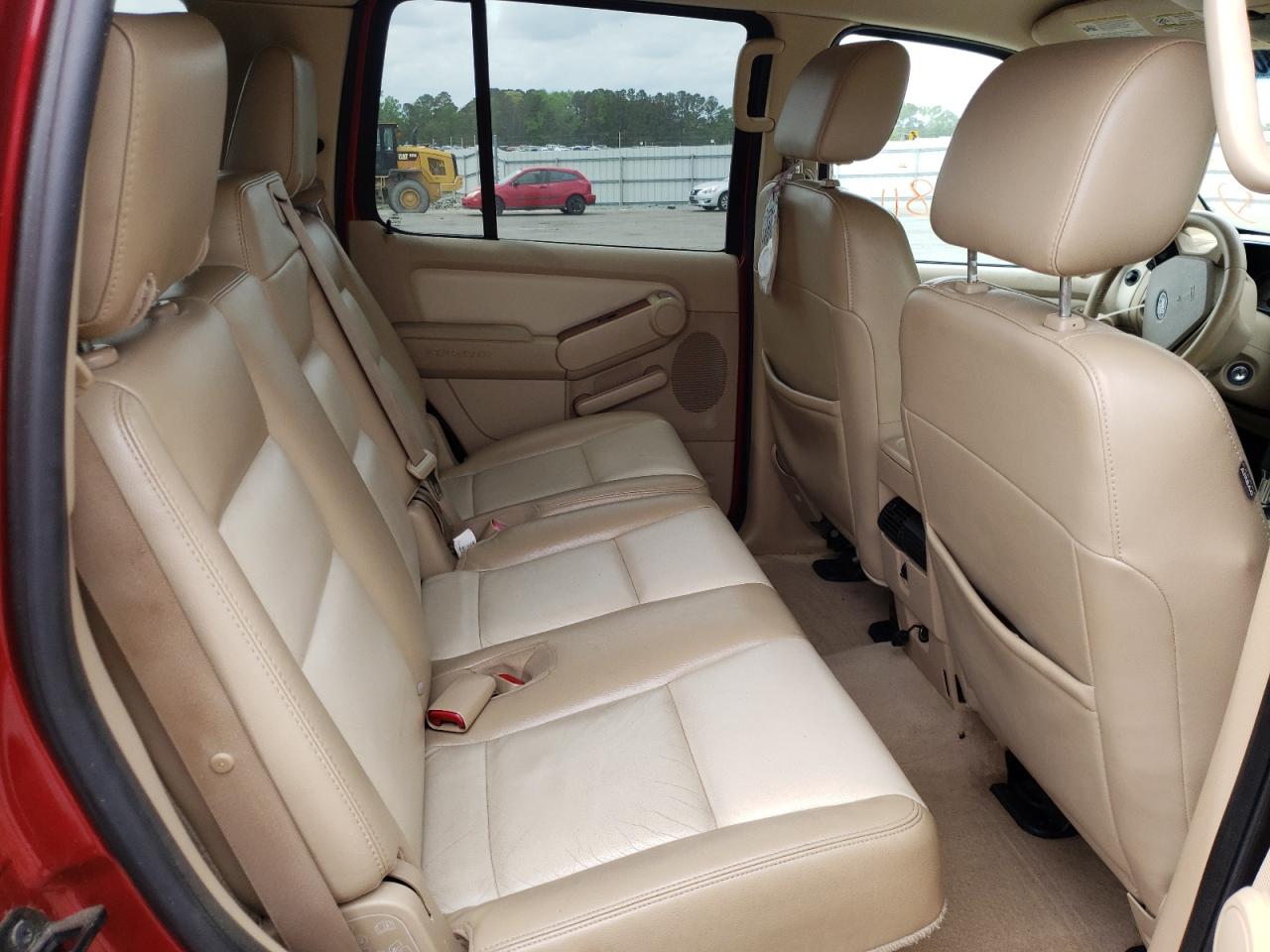 Photo 6 from auction – 2006 FORD EXPLORER E with VIN 1FMEU64E96UA98235