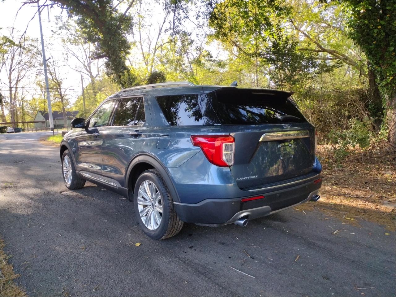 Photo 3 from auction – 2020 FORD EXPLORER L with VIN 1FMSK7FH6LGA26831
