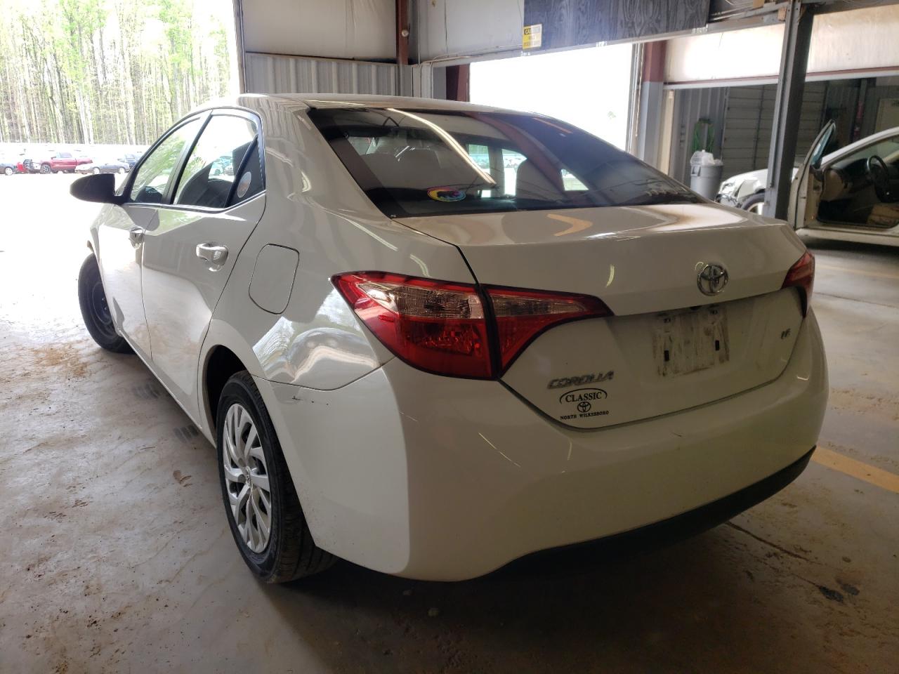 Photo 3 from auction – 2018 TOYOTA COROLLA L with VIN 5YFBURHE8JP826653