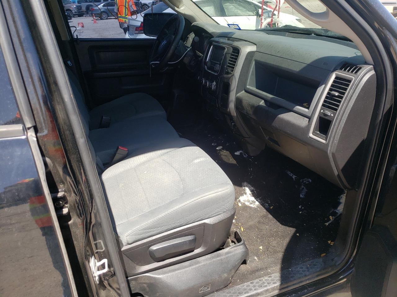 Photo 5 from auction – 2013 RAM 1500 ST with VIN 1C6RR6KT3DS716027