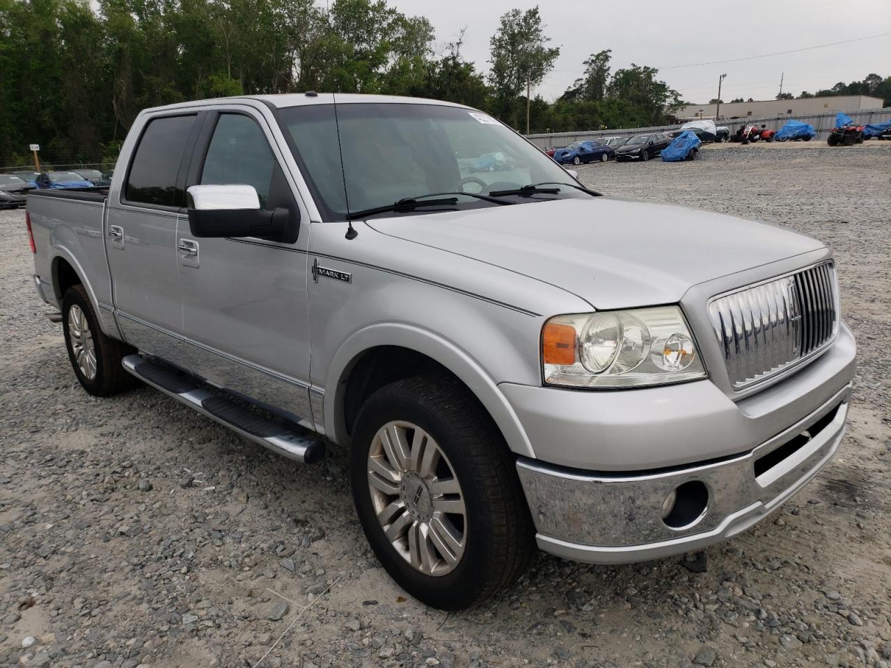 LINCOLN MARK LT 2006 with VIN 5LTPW18526FJ25104 - Photo from auction