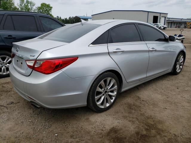 Photo 4 from auction – 2011 HYUNDAI SONATA SE with VIN 5NPEC4AB5BH223726