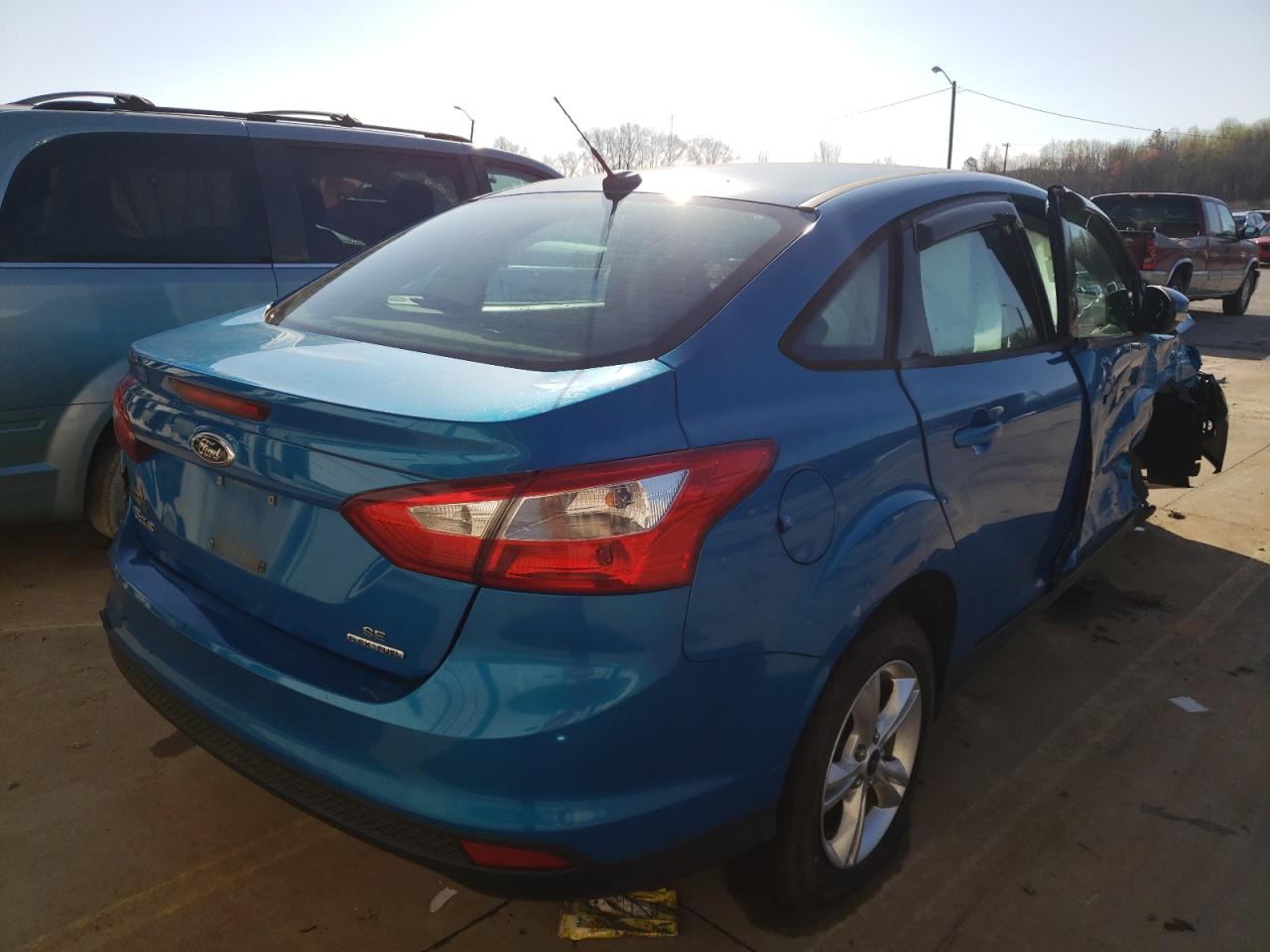 Photo 4 from auction – 2013 FORD FOCUS SE with VIN 1FADP3F21DL162639
