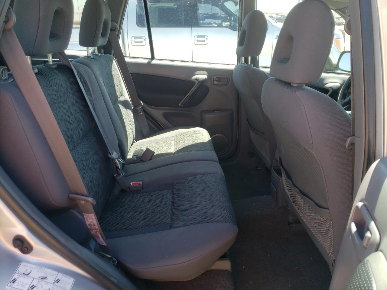 Photo 6 from auction – 2003 TOYOTA RAV4 with VIN JTEGH20V830083787