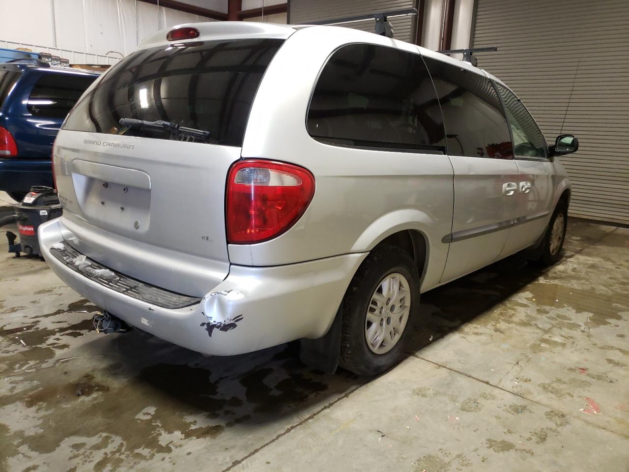 Photo 4 from auction – 2002 DODGE GRAND CARA with VIN 1B4GP343X2B645727
