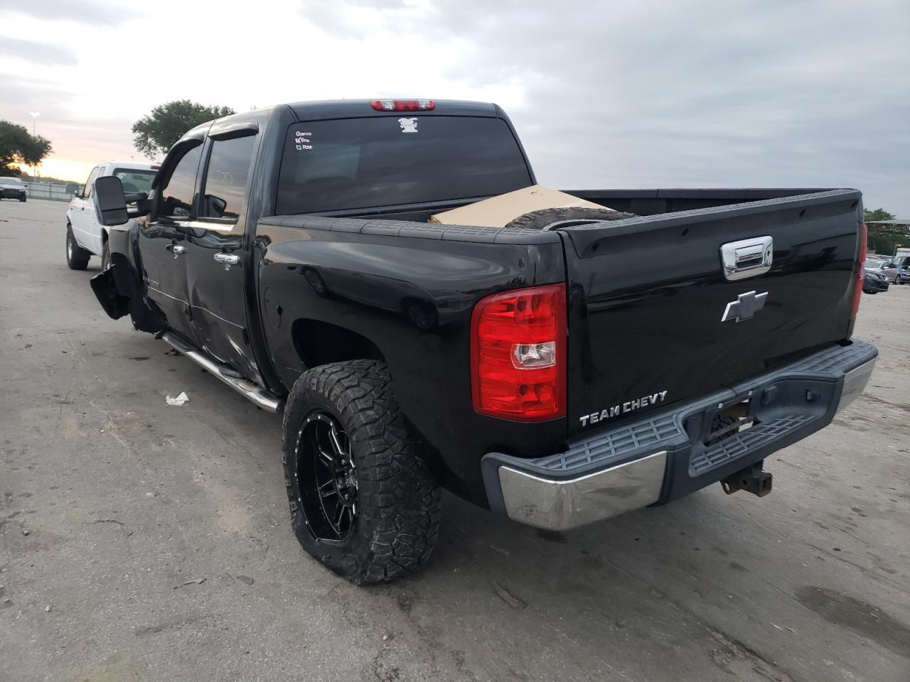 Photo 3 from auction – 2008 CHEVROLET SILVRK1500 with VIN 3GCEC13J38G250394