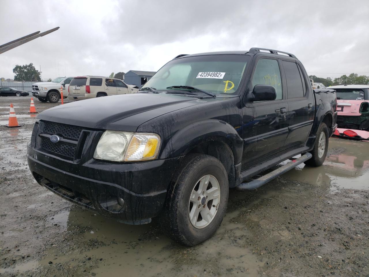 Photo 2 from auction – 2005 FORD EXPLORER S with VIN 1FMZU67K35UB24006