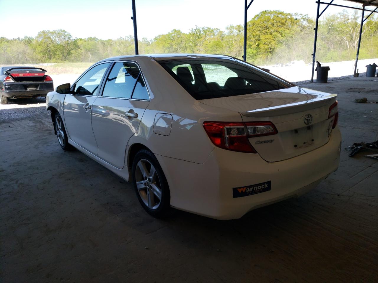 Photo 3 from auction – 2014 TOYOTA CAMRY L with VIN 4T1BF1FK6EU327004