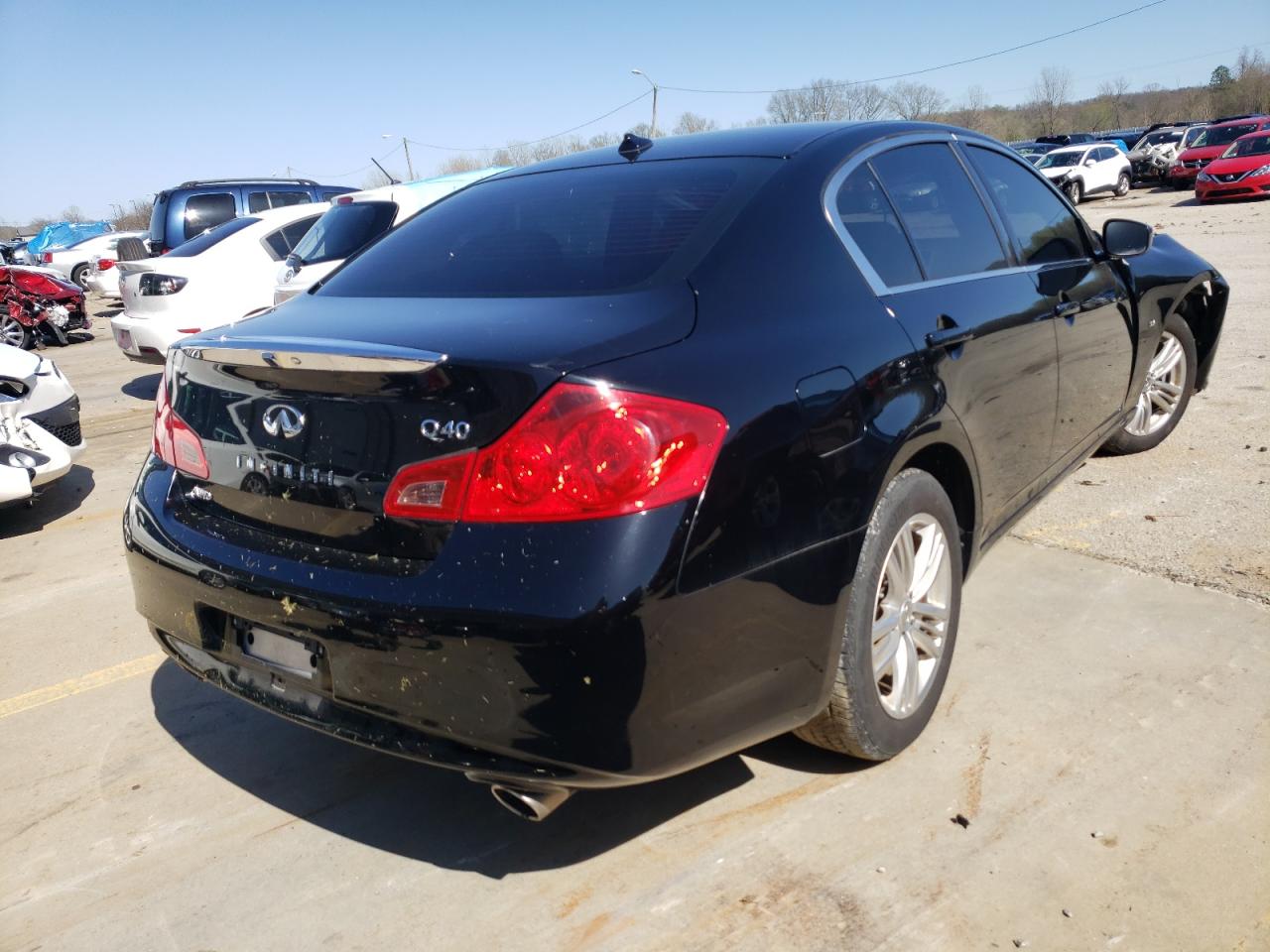Photo 4 from auction – 2015 INFINITI Q40 with VIN JN1CV6AR0FM520394
