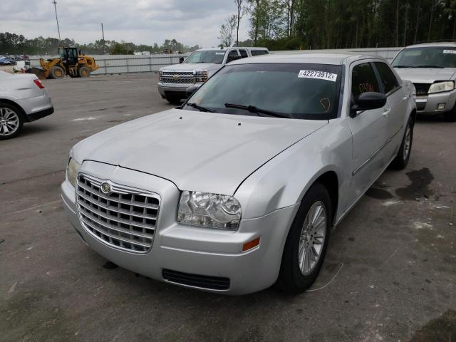 Photo 2 from auction – 2009 CHRYSLER 300 LX with VIN 2C3KA43D49H614266