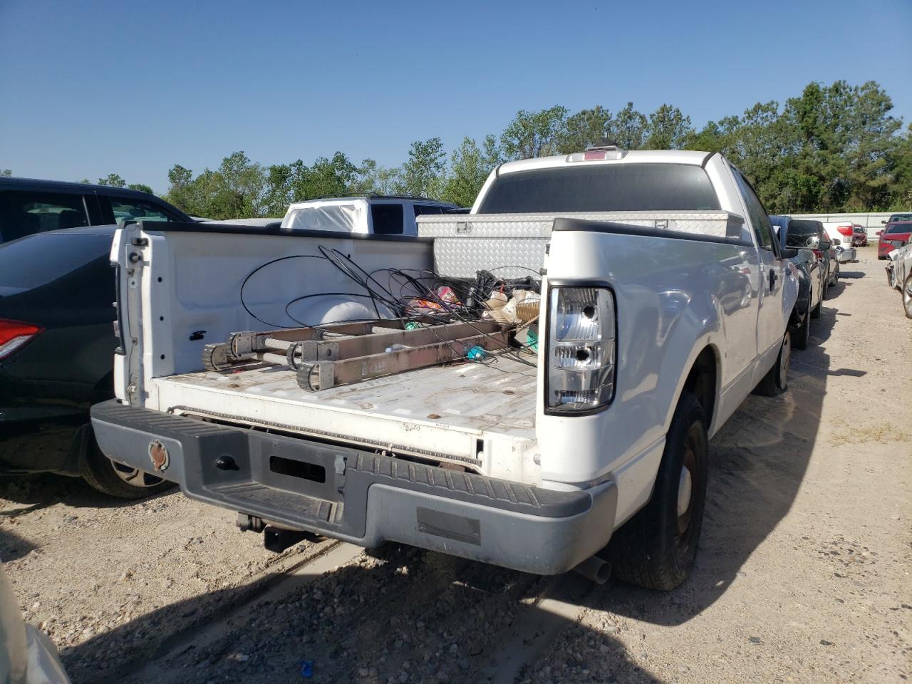 Photo 4 from auction – 2007 FORD F150 with VIN 1FTRF12WX7KD54183