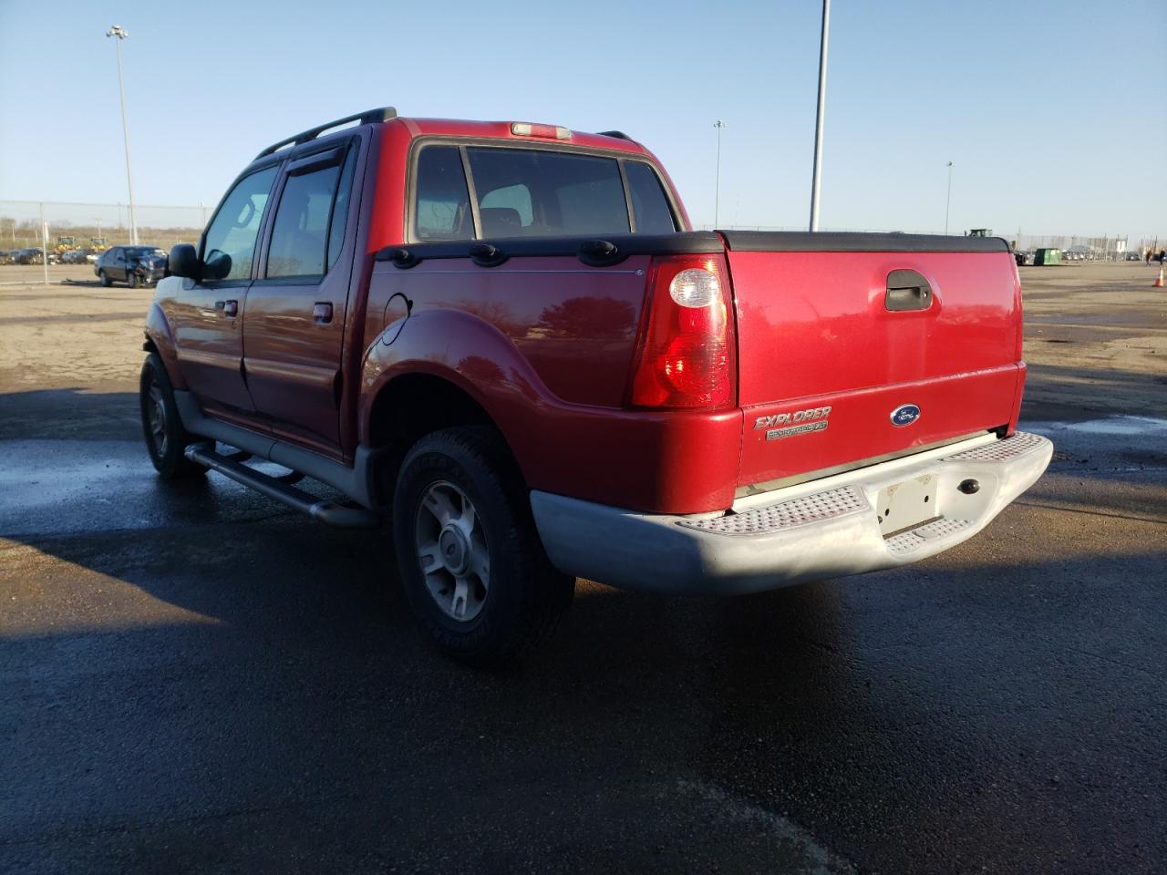 Photo 3 from auction – 2003 FORD EXPLORER S with VIN 1FMZU67E43UB81256