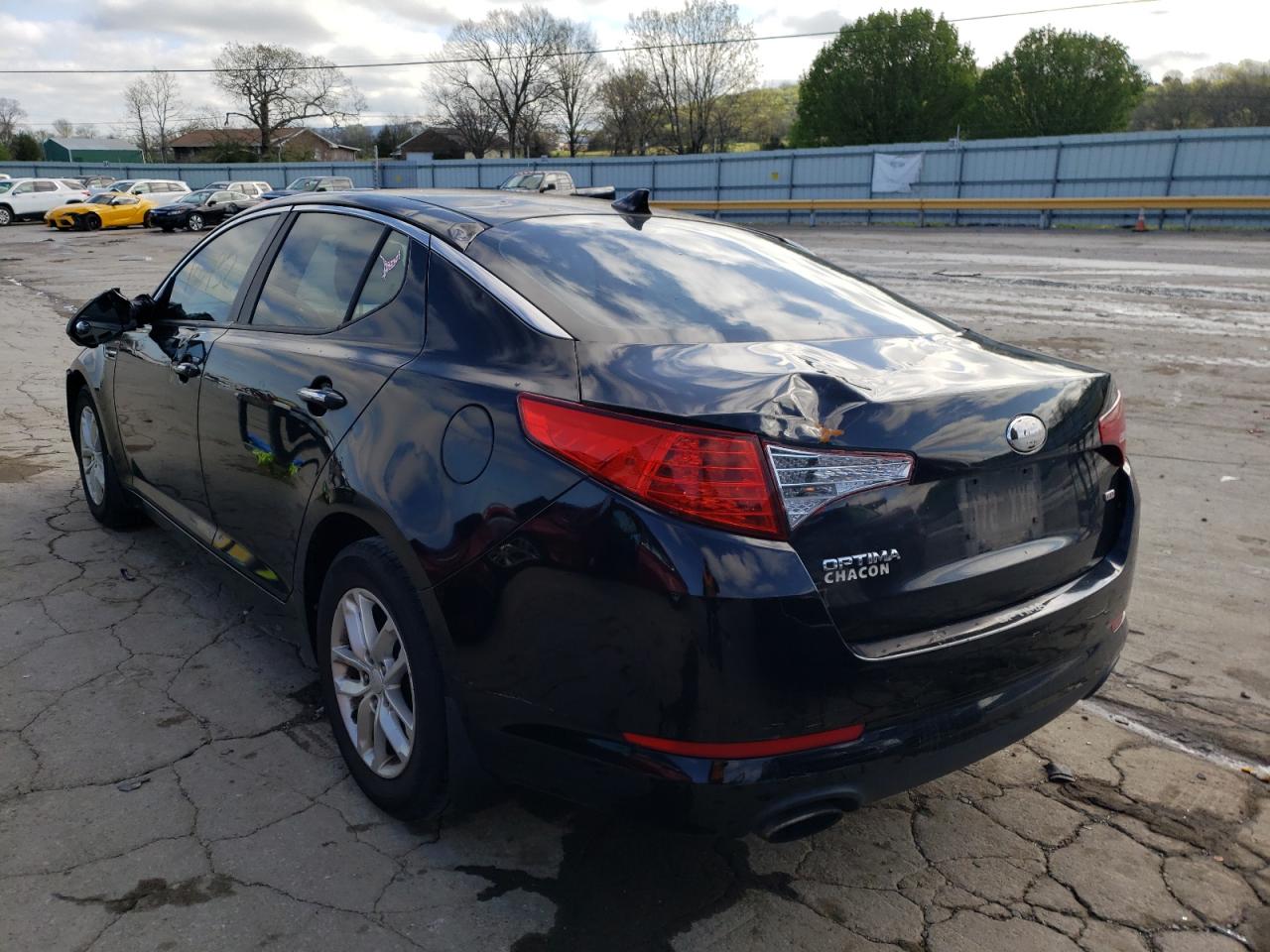 Foto 3 de la subasta – 2013 KIA OPTIMA LX con VIN KNAGM4A74D5306386