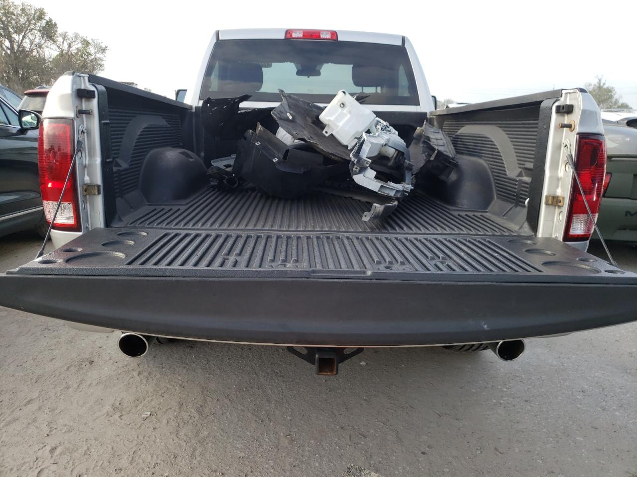 Photo 6 from auction – 2013 RAM 1500 ST with VIN 3C6JR6ATXDG507812