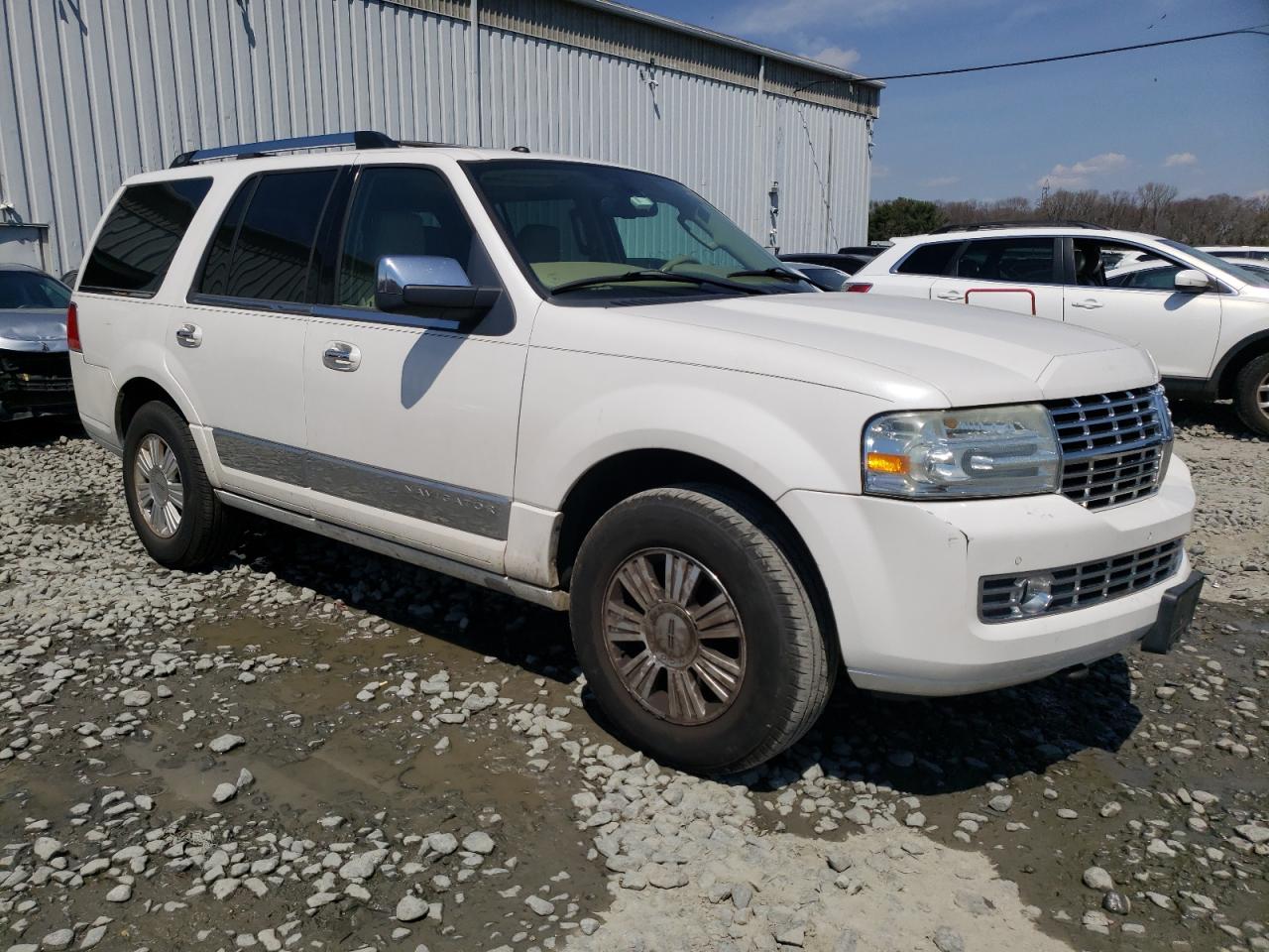 LINCOLN NAVIGATOR 2010 with VIN 5LMJJ2J52AEJ08916 - Photo from auction