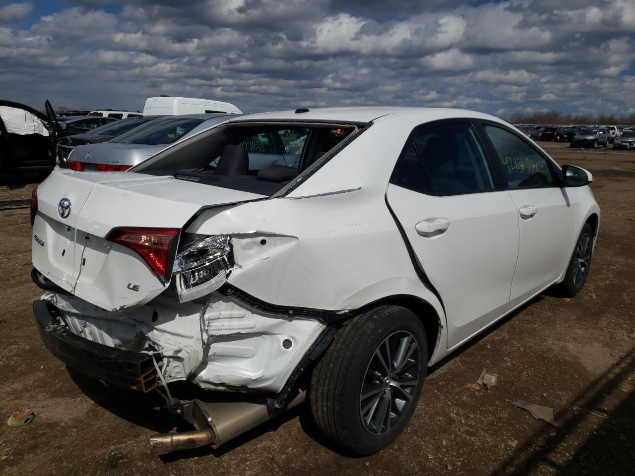Photo 4 from auction – 2018 TOYOTA COROLLA L with VIN 5YFBURHEXJP742852