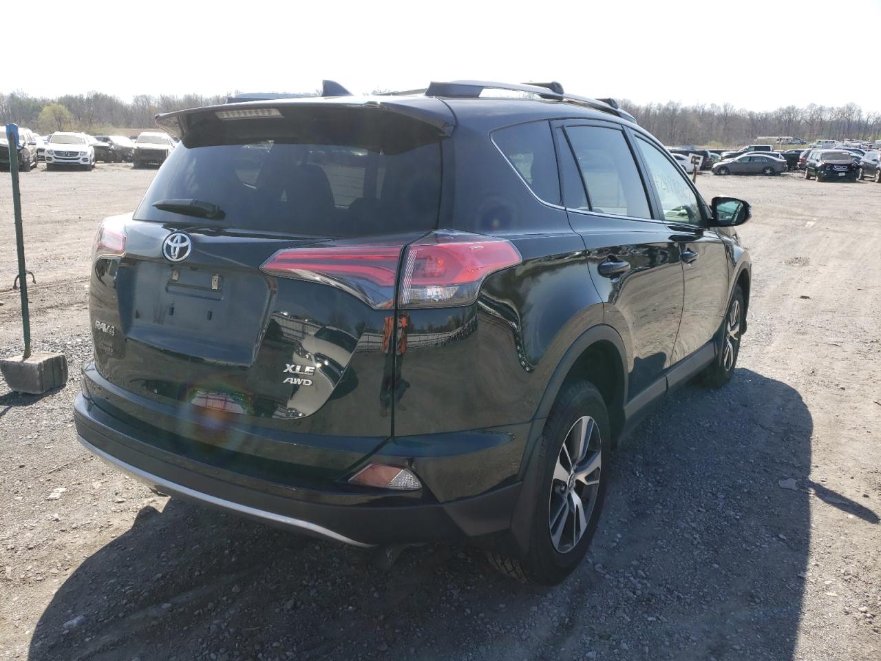 Photo 4 from auction – 2018 TOYOTA RAV4 ADVEN with VIN 2T3RFREVXJW850200