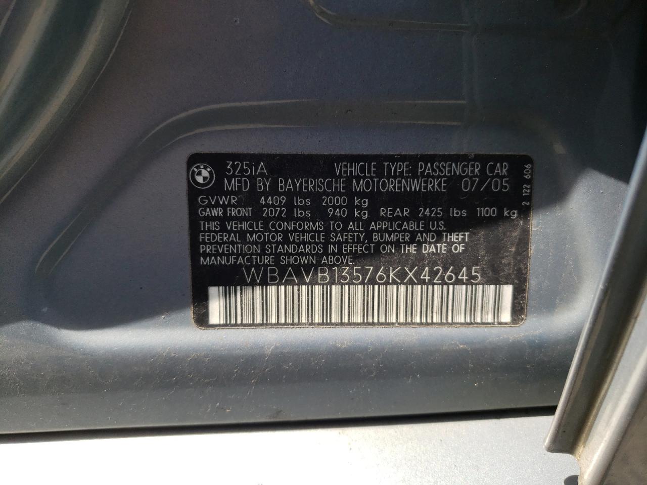 Photo 10 from auction – 2006 BMW 325 I with VIN WBAVB13576KX42645